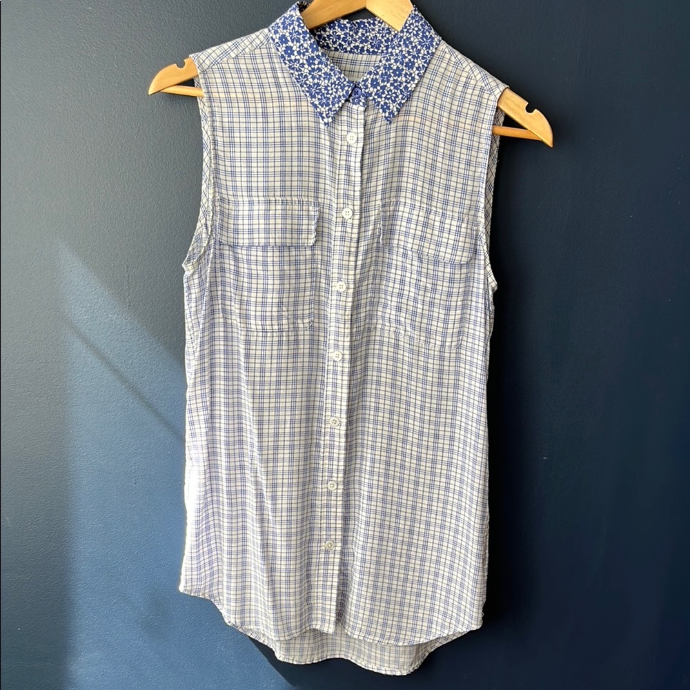 Sleeveless Plaid Silk Shirt with Floral Collar